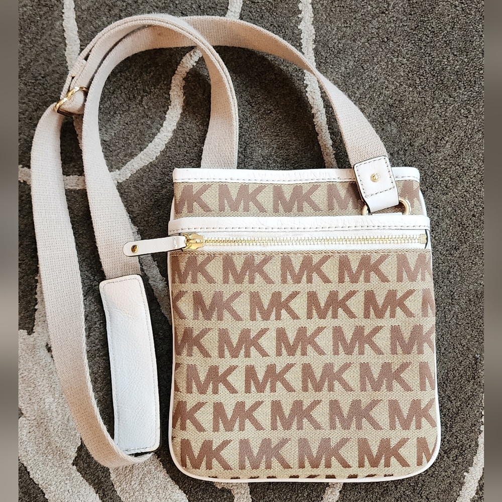 Michael Kors Crossbody Bag